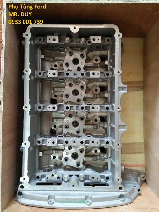 Nắp Quy Láp Ford Transit 13