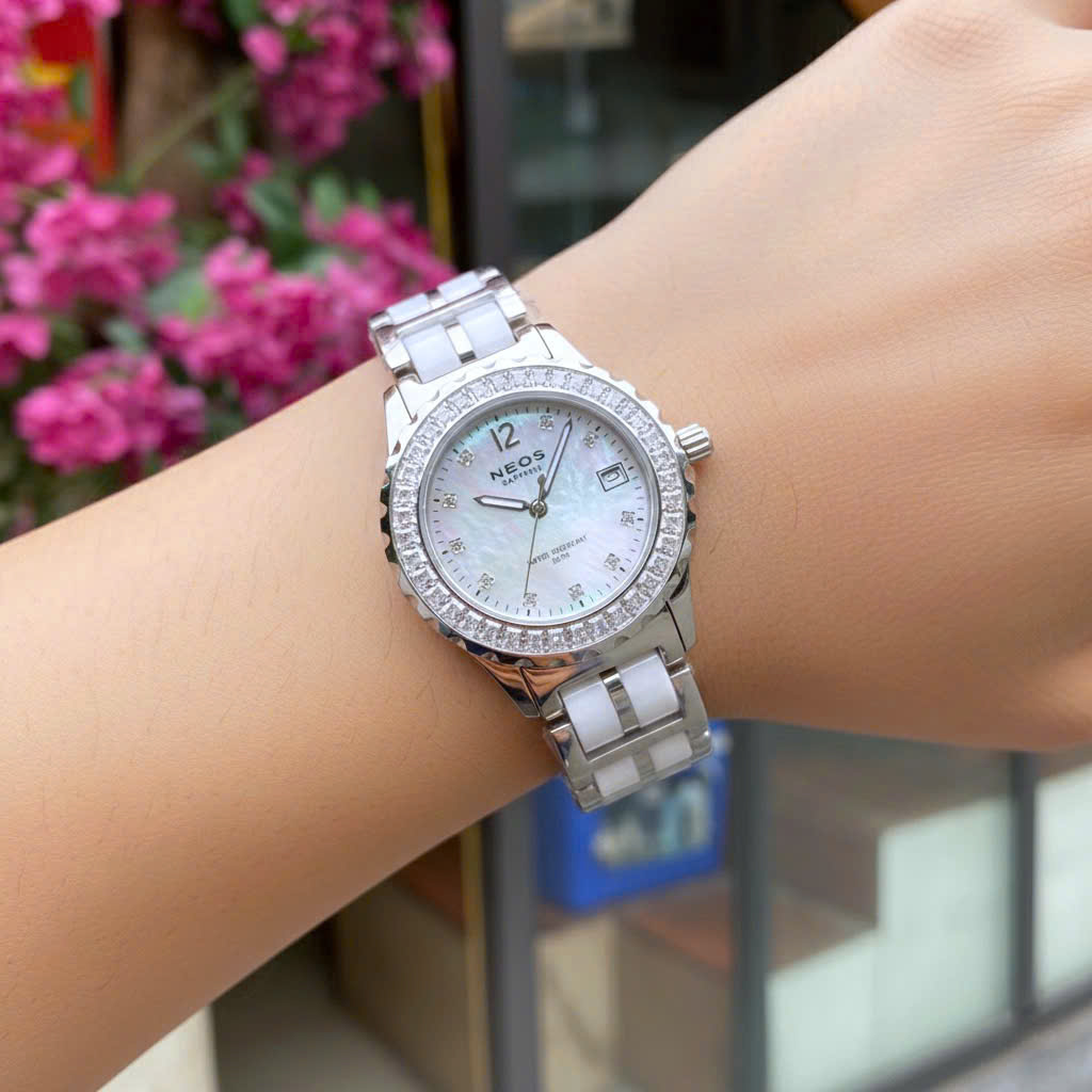 Đồng Hồ Nữ Neos N-20688LA-D: Tuyệt Tác Dây Ceramic & Mặt Xà Cừ Sang Trọng