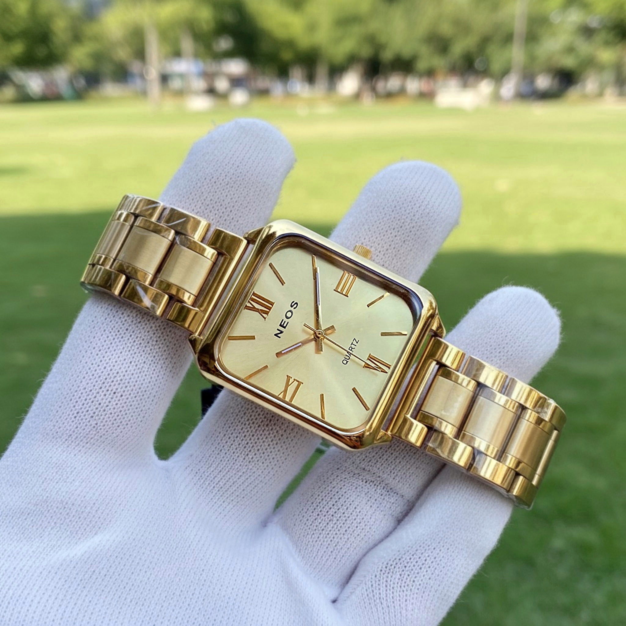 NEOS N-30921M - Đồng Hồ Nam Mặt Vuông Vàng Sang Trọng, Kính Sapphire