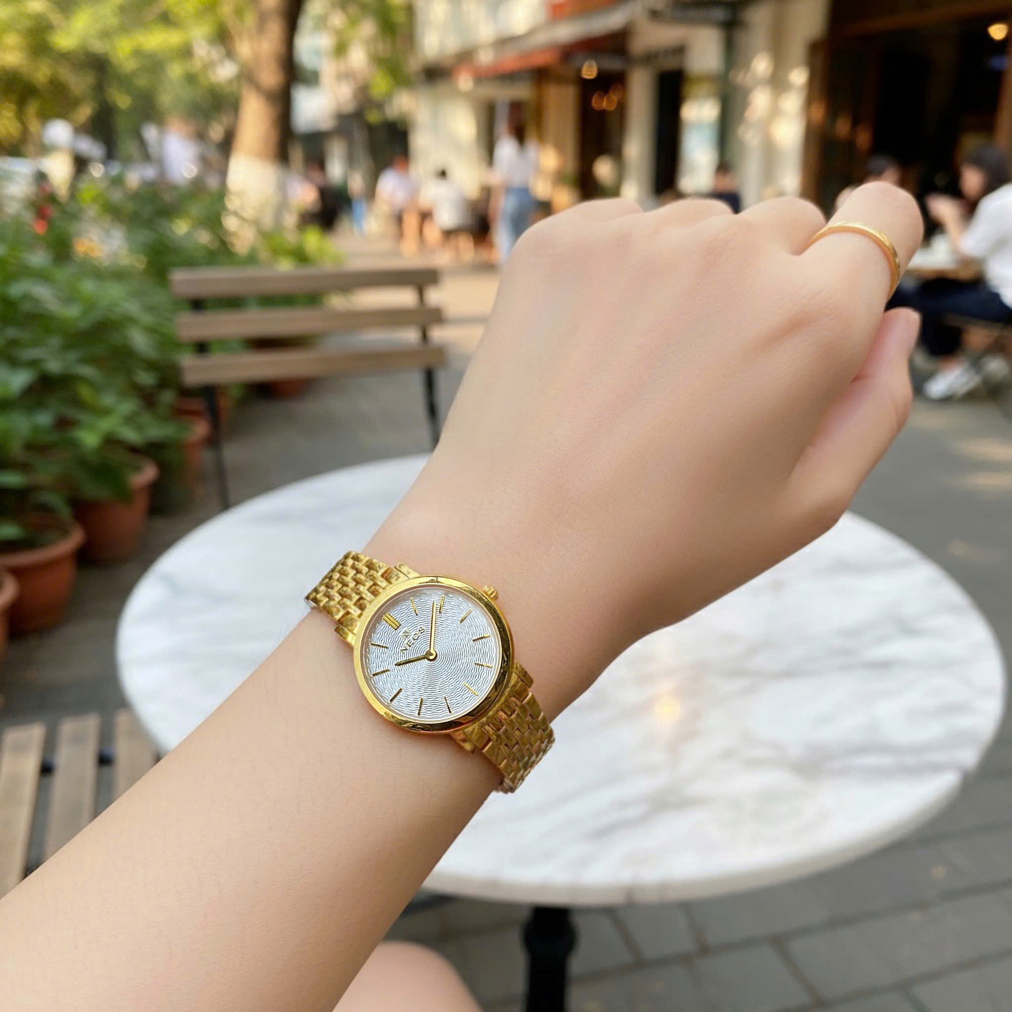 Đồng Hồ Nữ Siêu Mỏng Neos N-40577L Chính Hãng – Lựa Chọn Hoàn Hảo Cho Mẹ Bỉm Sữa và Dân Văn Phòng