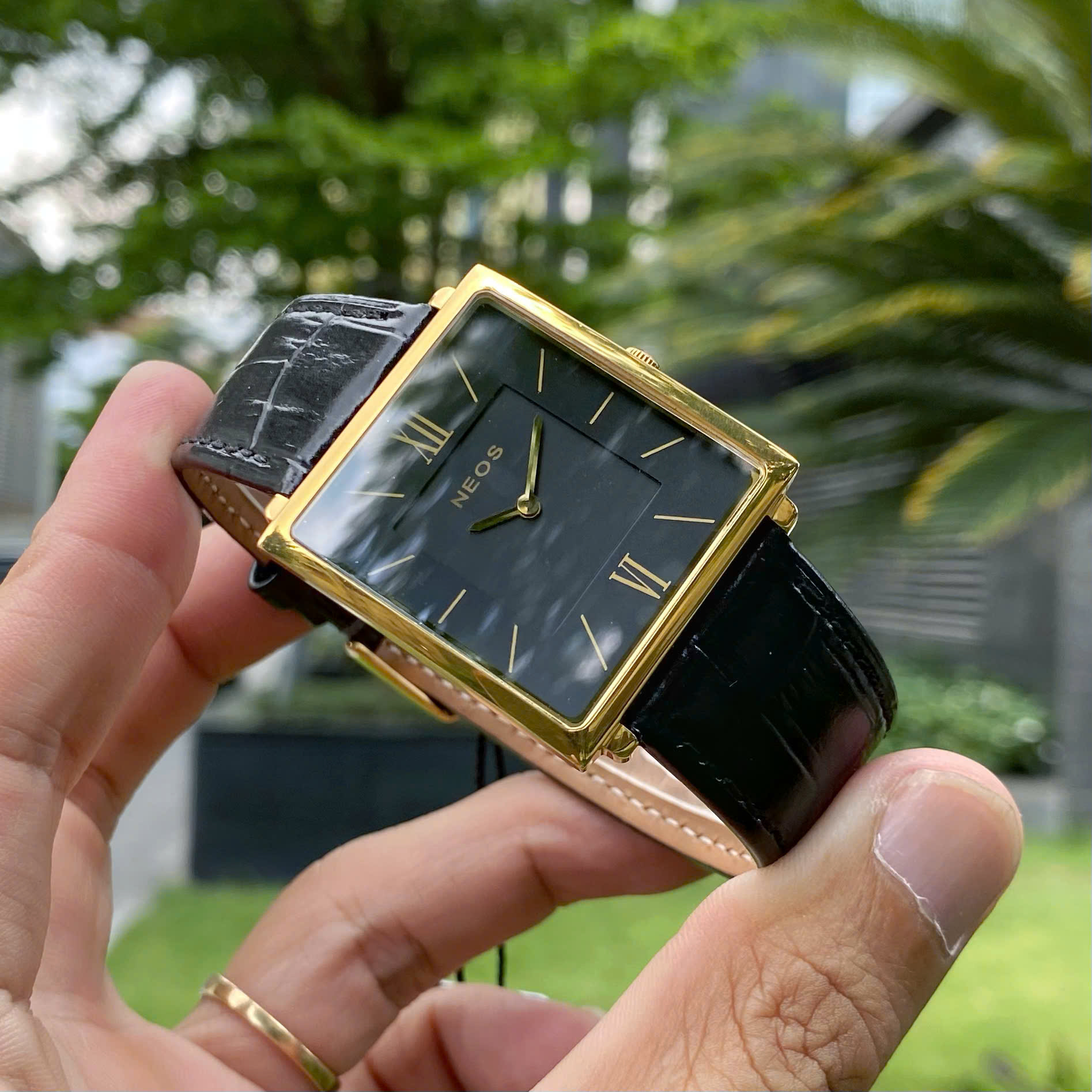 ĐỒNG HỒ NEOS DÂY DA N-40674M