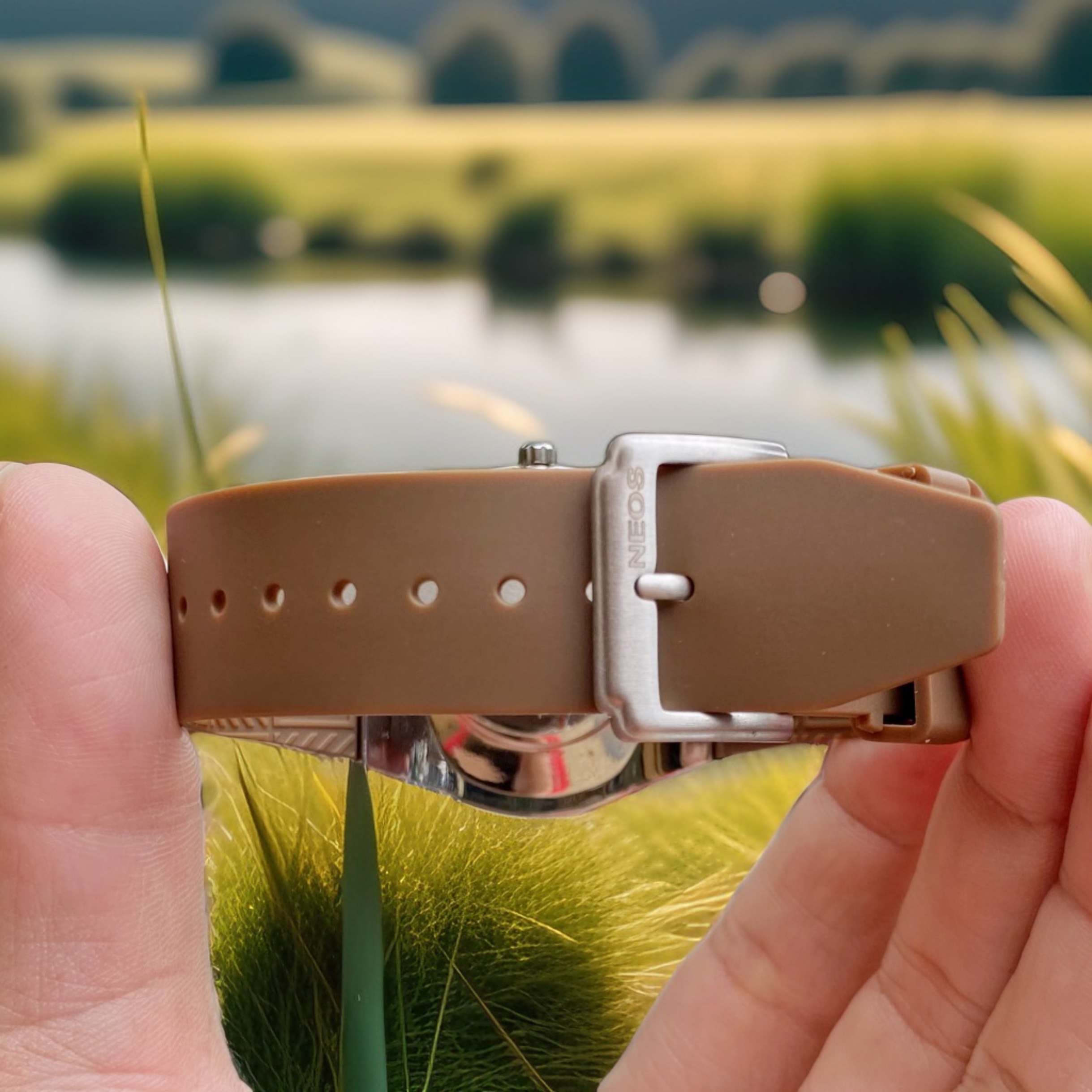 Đồng hồ Neos N-40713M Dây Cao Su Non