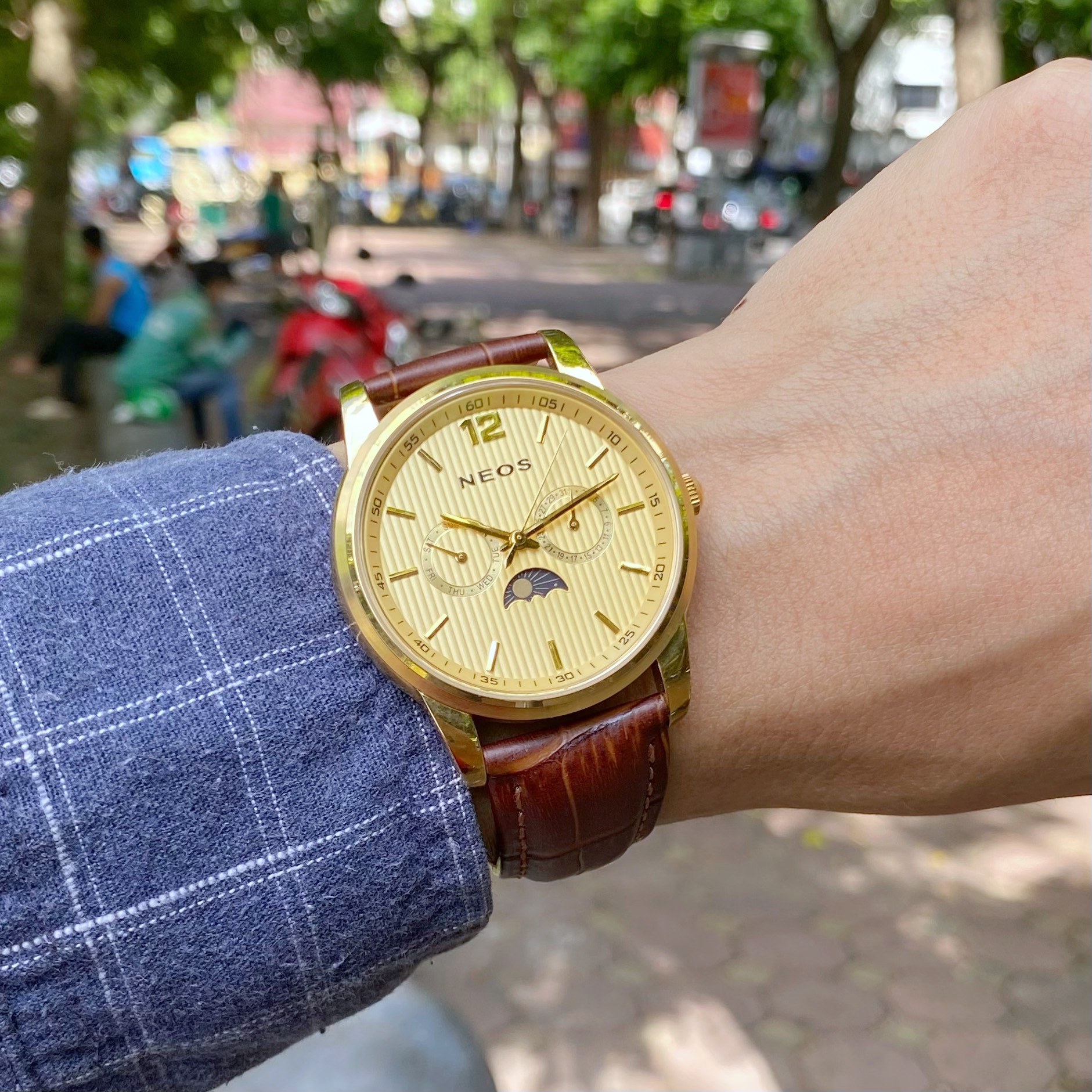 Đồng hồ Nam Neos Sun and Moon N-40716M