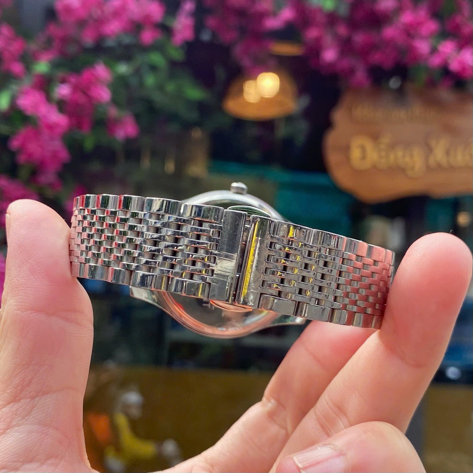 Đồng Hồ NEOS N-50558M 6 Kim Mặt Trắng | Kính Sapphire