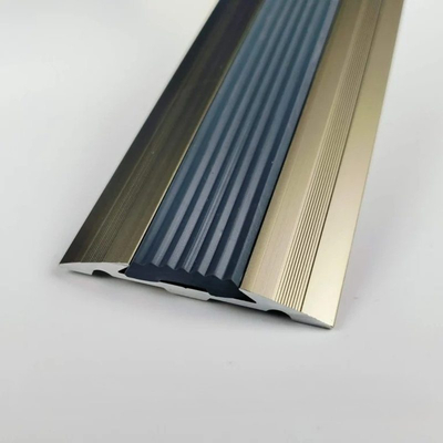 Nẹp chống trơn mặt bằng bề mặt cao su 3DW-N0003 HNM