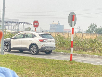 New Ford Escape 2020 chạy thử nghiệm tại nhà máy Ford Việt Nam