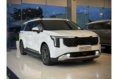 New KIA Carnival 1.6 Turbo Hybrid Luxury 8S​