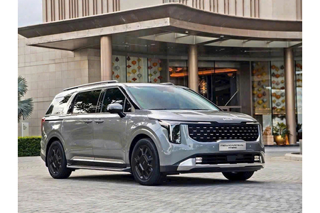 New KIA Carnival 1.6 Turbo Hybrid Signature 7S​ (Hàng ghế 2 VIP)