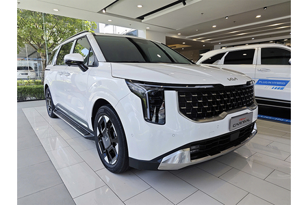 New KIA Carnival 2.2D Luxury 8S​