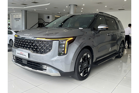 New KIA Carnival 2.2D Signature 7S