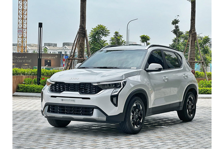 New KIA Sonet 1.5L AT