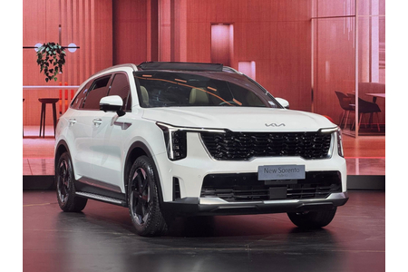 New KIA Sorento 1.6 Turbo HEV Signature