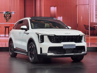 New KIA Sorento 1.6 Turbo HEV Signature