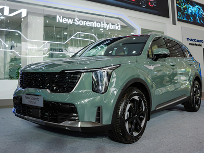 New KIA Sorento 1.6 Turbo HEV Signature AWD