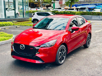 New Mazda 2 1.5 Luxury
