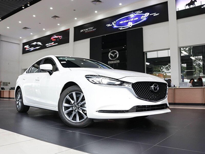 New Mazda 6 2.0 Luxury