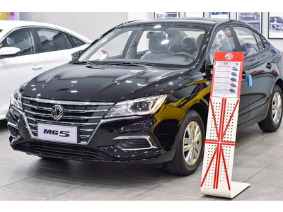 New MG5 1.5 CVT LUXURY