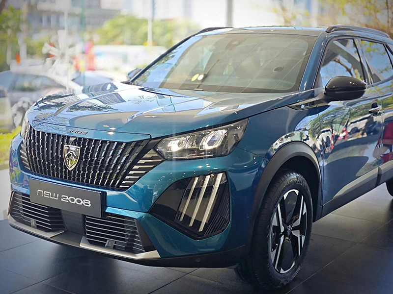 New Peugeot 2008 ICONIC
