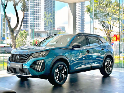 New Peugeot 2008 ICONIC