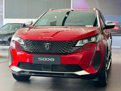 Peugeot 5008 Premium (Logo sư tử bạc)
