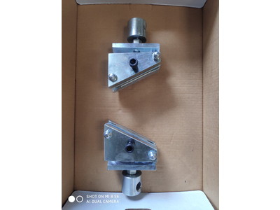 Ngàm kéo xé rách hình thang vải địa