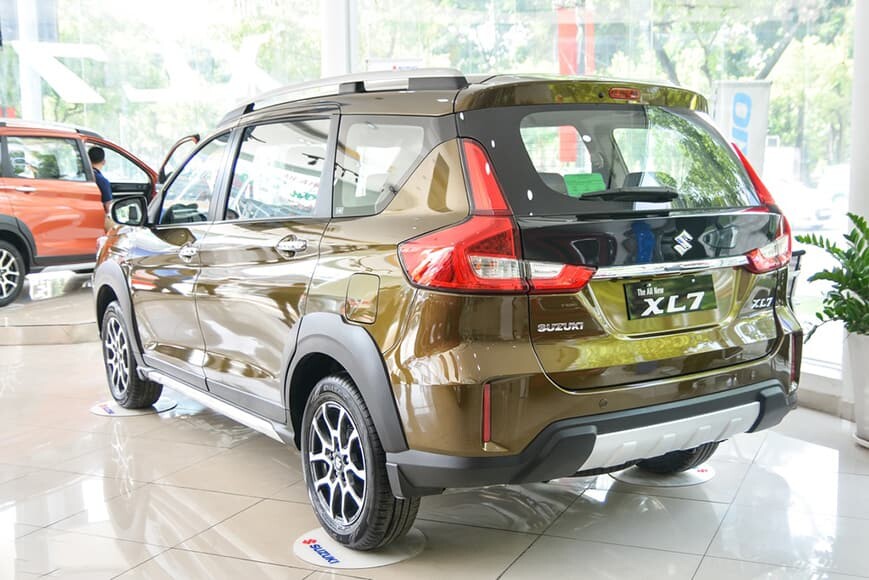 Ngoại thất xe 7 chỗ Suzuki XL7