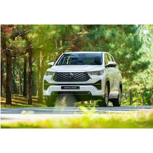 Xe Toyota Innova Cross V 2025 - Bản máy xẵng