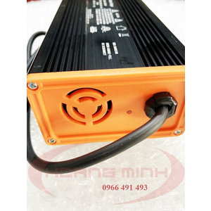 BỘ SẠC PIN LI-ION 24V/8A XE NÂNG ĐIỆN PTE15N