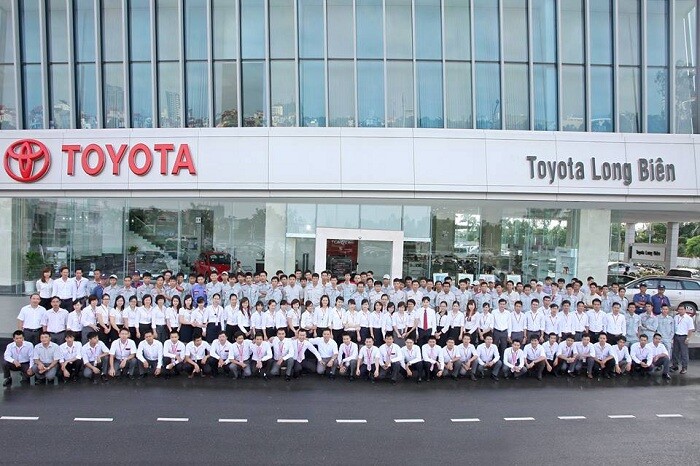 nhân viên toyota long biên