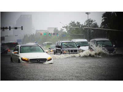 Những kỹ năng ứng phó khi chạy xe trong mưa bão