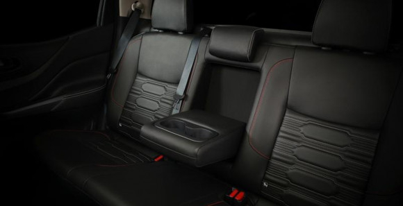 Nissan Navara E (Máy dầu) - Hình 14