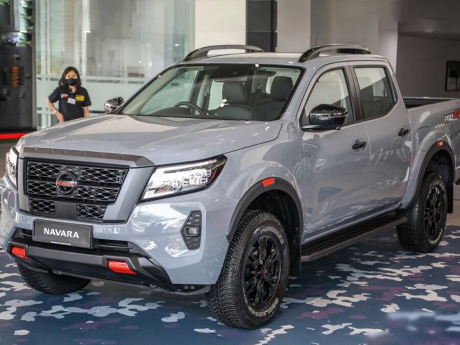 Nissan Navara 2WD Tiêu chuẩn