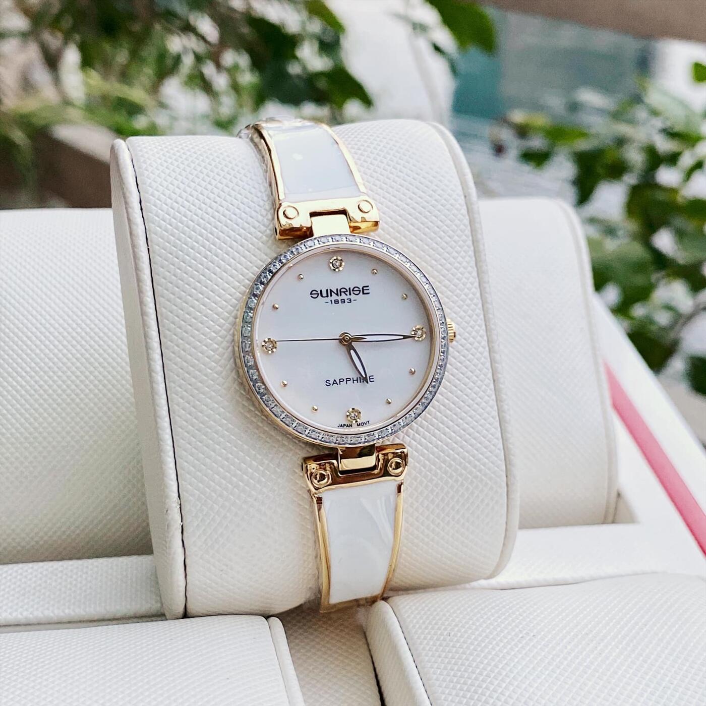 Đồng Hồ Nữ Sunrise Mặt Vuông 9991AA