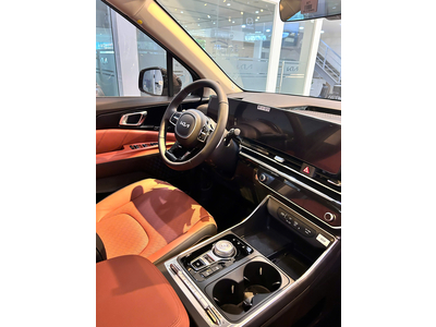 New Carnival 1.6 Turbo Hybrid Signature