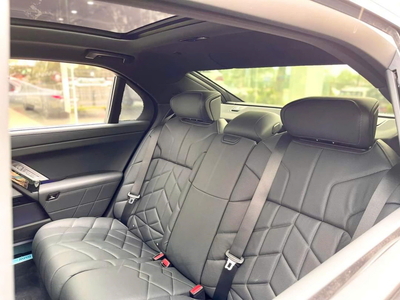 BMW 735i Pure Excellence