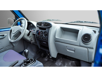 Thaco Towner 990 - Thùng kín