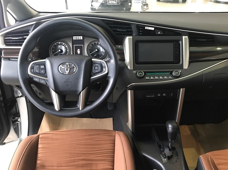 Toyota Innova 2.0 G