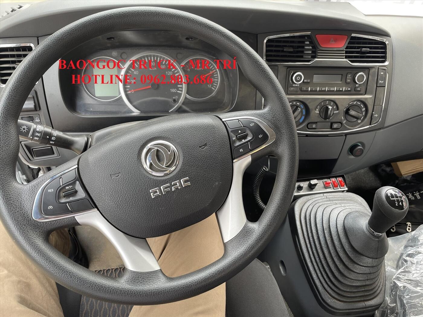 Nội thất xe téc nước dongfeng 5 khối