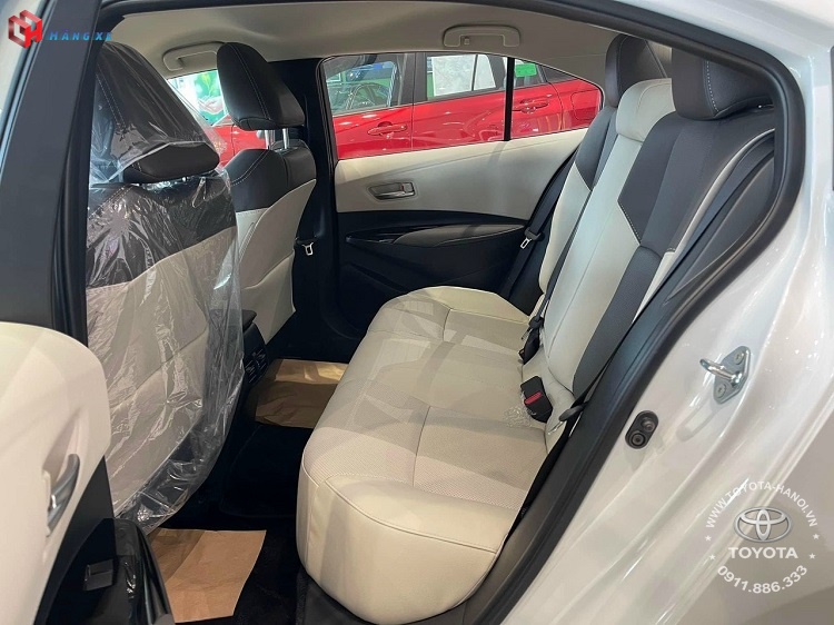 nội thất hàng ghế sau xe Altis 1.8g 2026