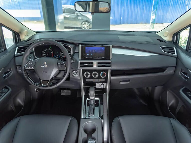 Mitsubishi Xpander 1.5 AT Eco: Giá lăn bánh, Khuyến mại - Thông số
