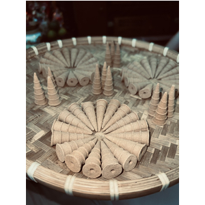 Nụ Trầm Hương Cao Cấp - Loại lớn 60 viên