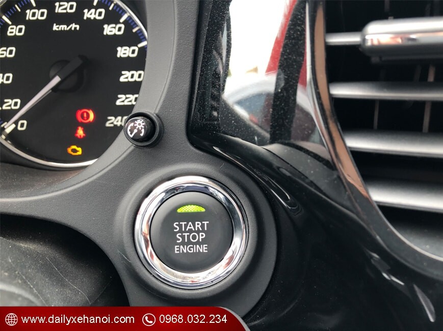 Nút khởi động start Stop trên Mitsubishi Outlander 2.0 CVT 2020