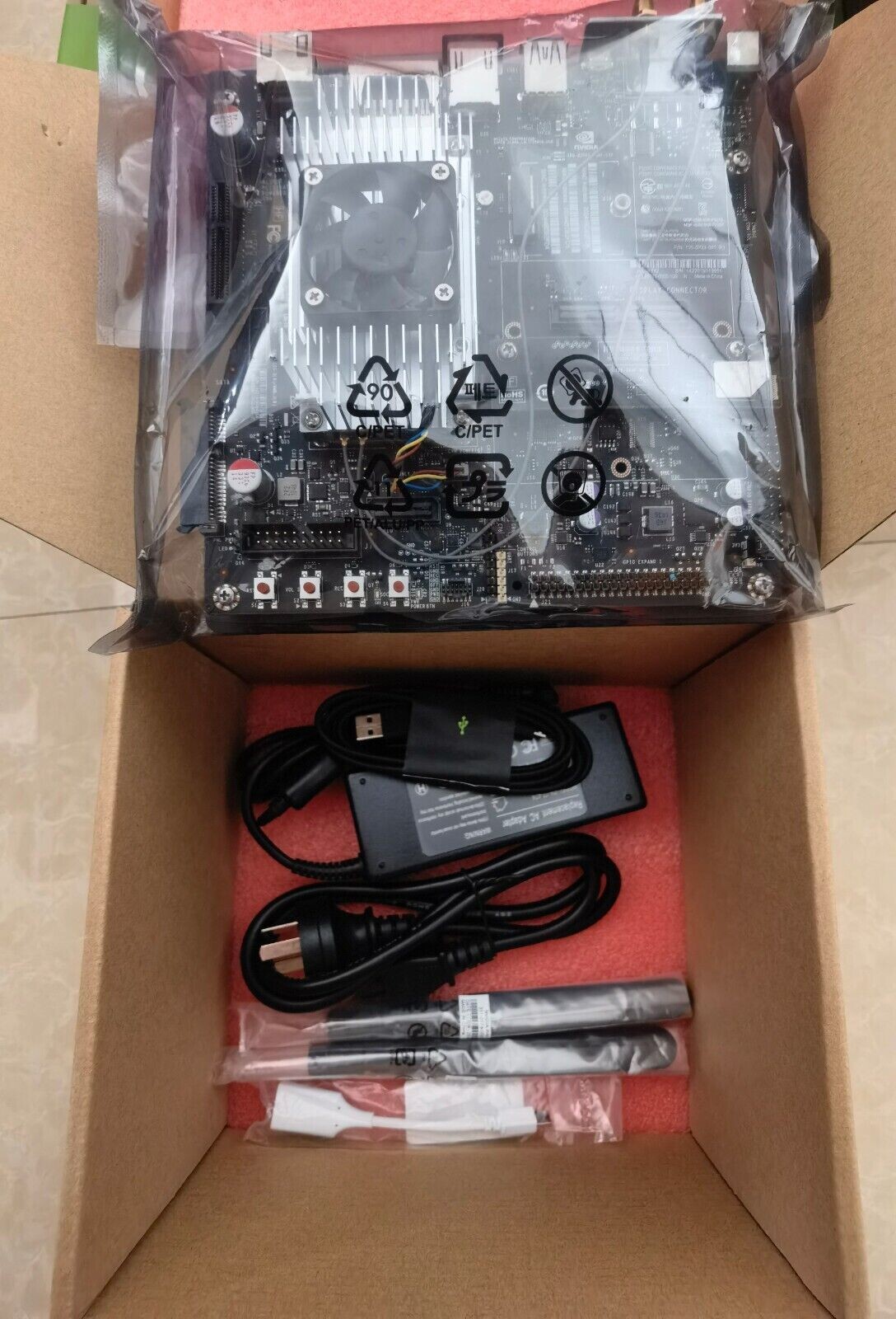 NVIDIA Jetson TX2 Developer Kit, AI Supercomputer-on-a-module