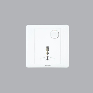 Ổ cắm đa năng + 1 công tắc B2UESM