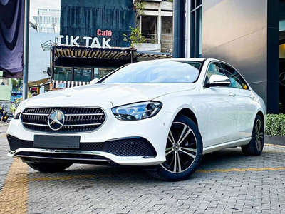 Mercedes-Benz E 180 2025