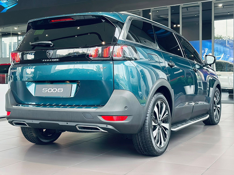 New Peugeot 5008 GT