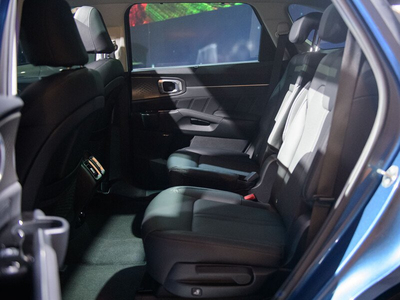 New KIA Sorento 2.5G Signature AWD (6 chỗ)