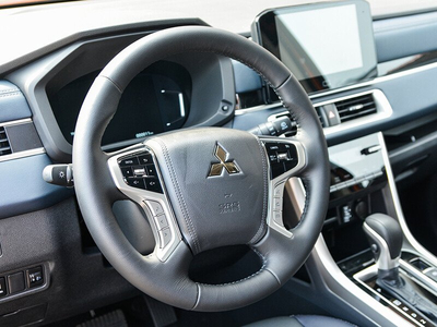 Mitsubishi Xpander Cross