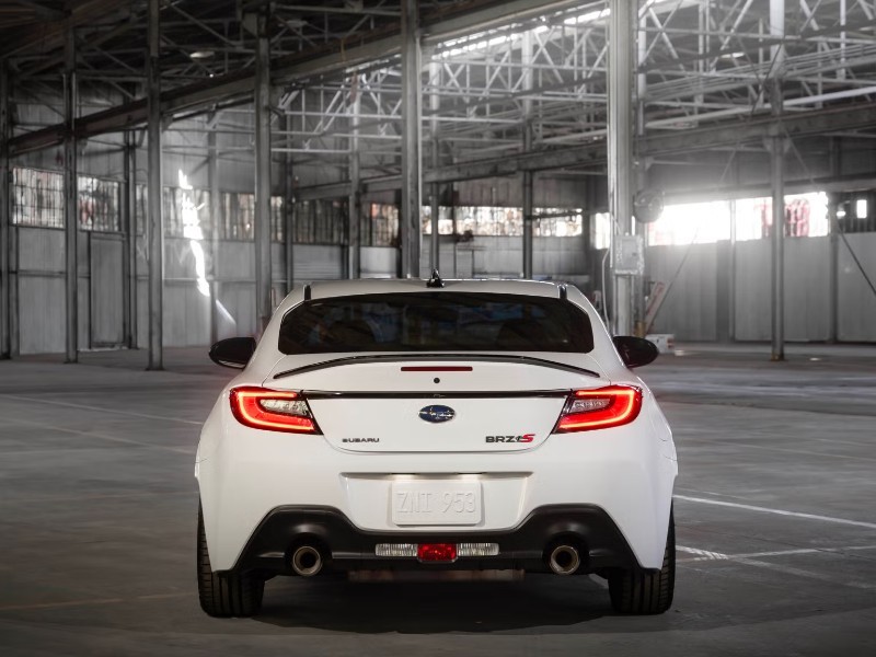 Subaru BRZ 2.4 MT EyeSight (VIN 2027)