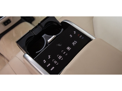 Toyota Camry 2.0Q 2023